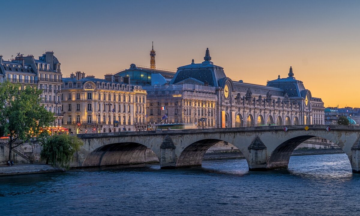 Stolica Francji - najbardziej romantyczne miasto na świecie